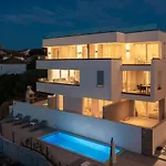 Dreams With Pool, Private Terrace, Sea View, Jacuzzi