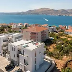 Dreams With Pool, Private Terrace, Sea View, Jacuzzi *
