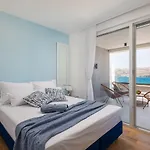Dreams With Pool, Private Terrace, Sea View, Jacuzzi * Trogir