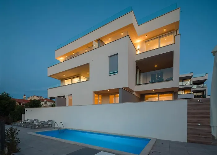 Daire Dreams With Pool, Private Terrace, Sea View, Jacuzzi Trogir