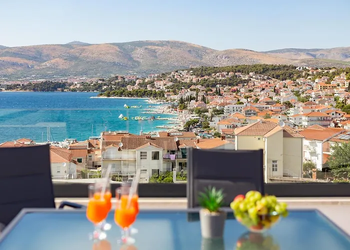 Daire Dreams With Pool, Private Terrace, Sea View, Jacuzzi Trogir