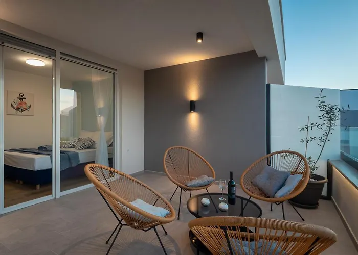 Dreams With Pool, Private Terrace, Sea View, Jacuzzi