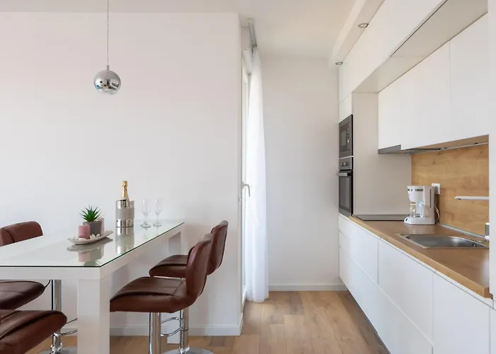 Apartament Dreams With Pool, Private Terrace, Sea View, Jacuzzi *