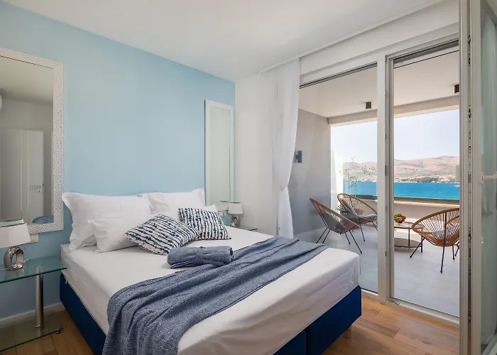 Dreams With Pool, Private Terrace, Sea View, Jacuzzi * Trogir